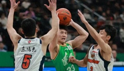 开云-CBA常规赛明天1月13日赛程：广东PK南京，上海PK深圳，广厦PK新疆