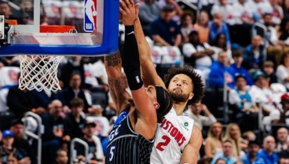 kaiyun-爆冷！东部第一再输一局，魔术酝酿黑八，康宁汉姆9失误无缘逆转