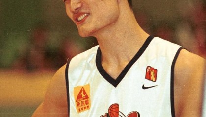 开云-24年前的今天：姚明总决赛砍20+20 CBA生涯季后赛12次&amp;历史第一