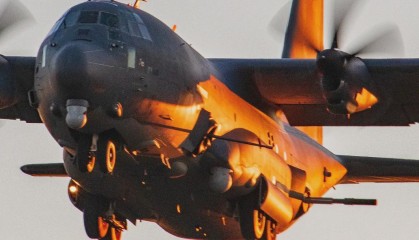 kaiyun-春节高危窗口，美军布下杀局！伊朗迎来关键援军，运-20驰援伊朗